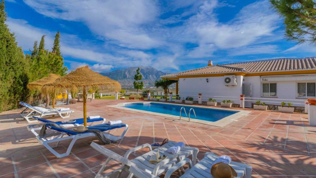 Casa Rocio Y Paloma Vinuela By Ruralidays Villa Exteriör bild