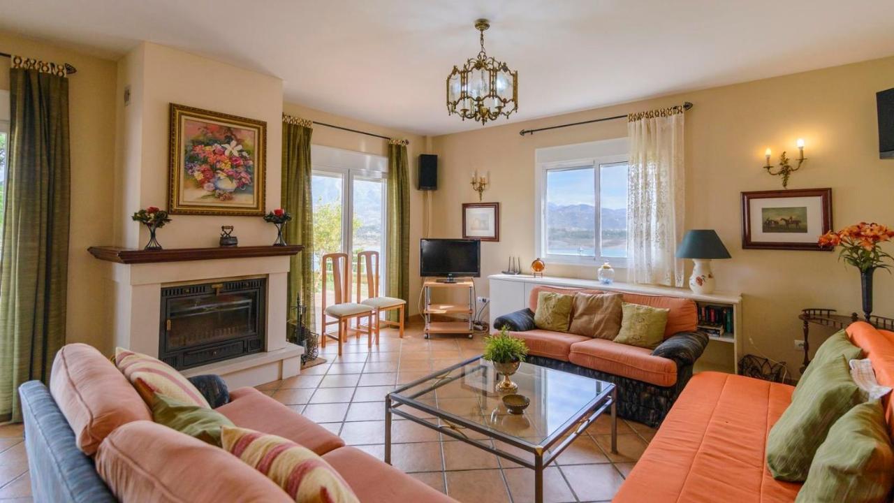 Casa Rocio Y Paloma Vinuela By Ruralidays Villa Exteriör bild